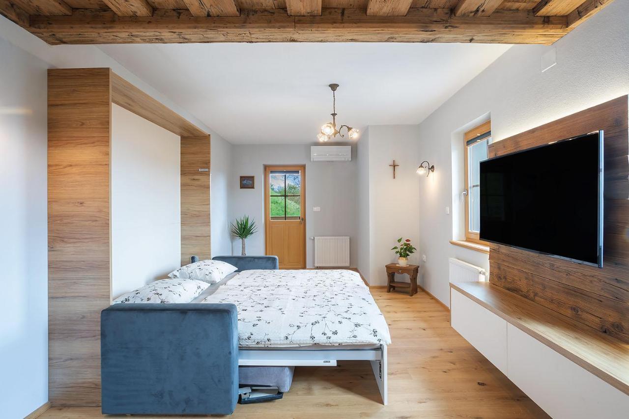 Apartments Tourist Farm Matijovc Naklo Εξωτερικό φωτογραφία